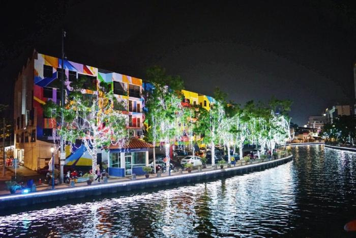 906 riverside hotel