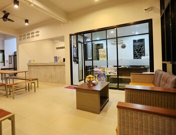 Good Dream Hotel - Hostel,Koh Samui>>Ko Tao,2 star