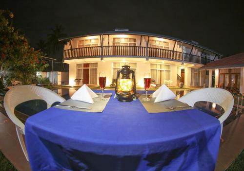 white rose beach resort marawila