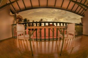 white rose beach resort marawila