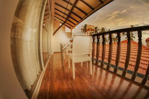 white rose beach resort marawila