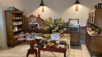 hotel senador distributed by ameris