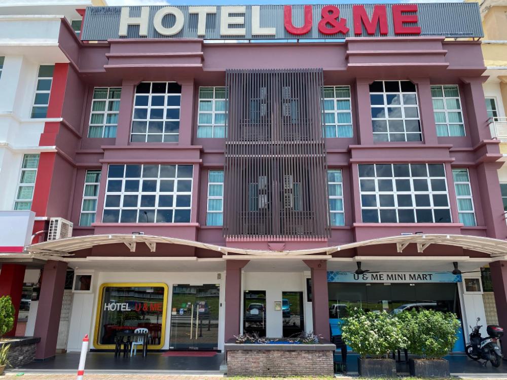 u and me hotel