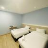 u and me hotel
