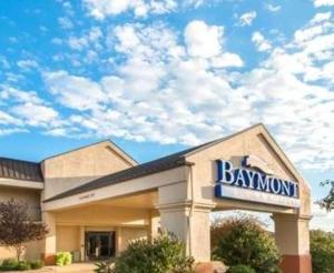 baymont by wyndham topeka