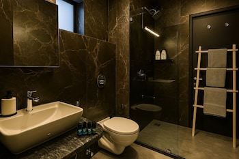 Vardaan By Soumil's Stays,Kasheli-Nanndgaon,2 star
