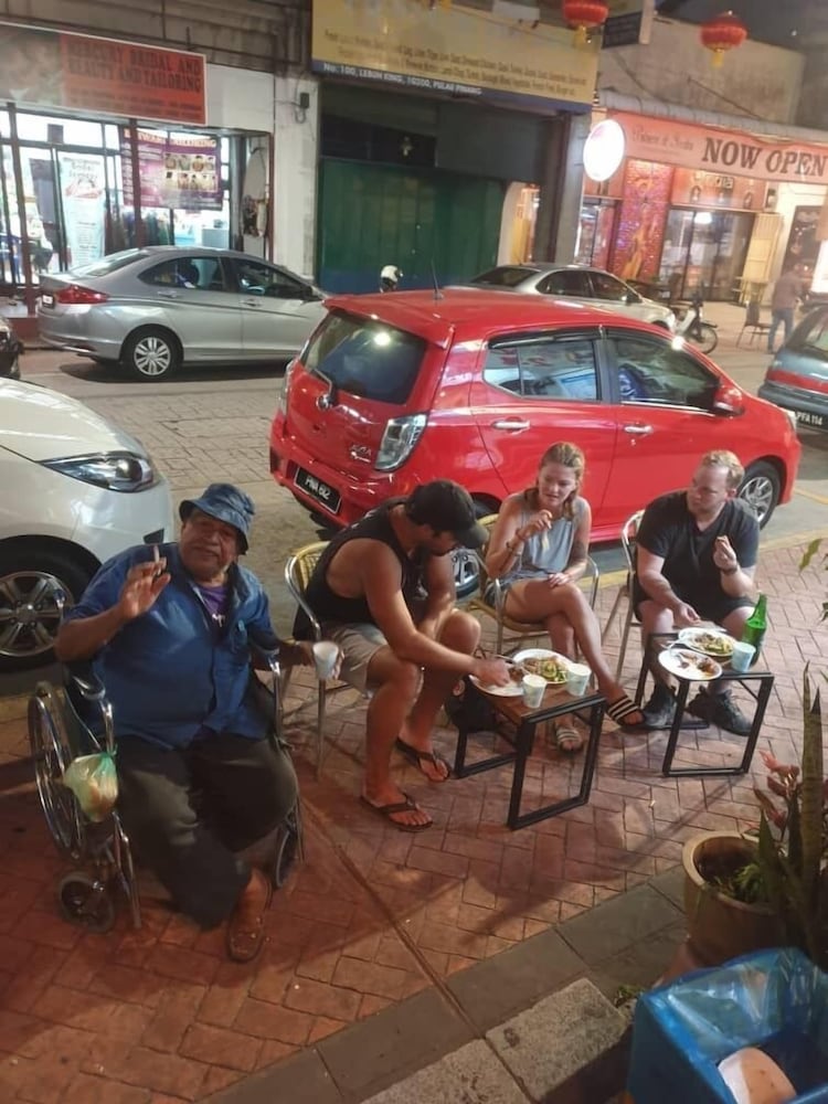 cocoa mews cafe and homestay hostel