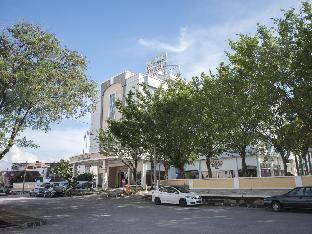 de garden hotel