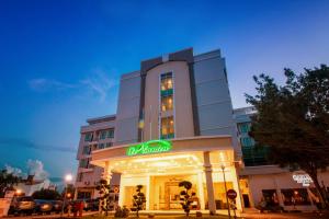 de garden hotel