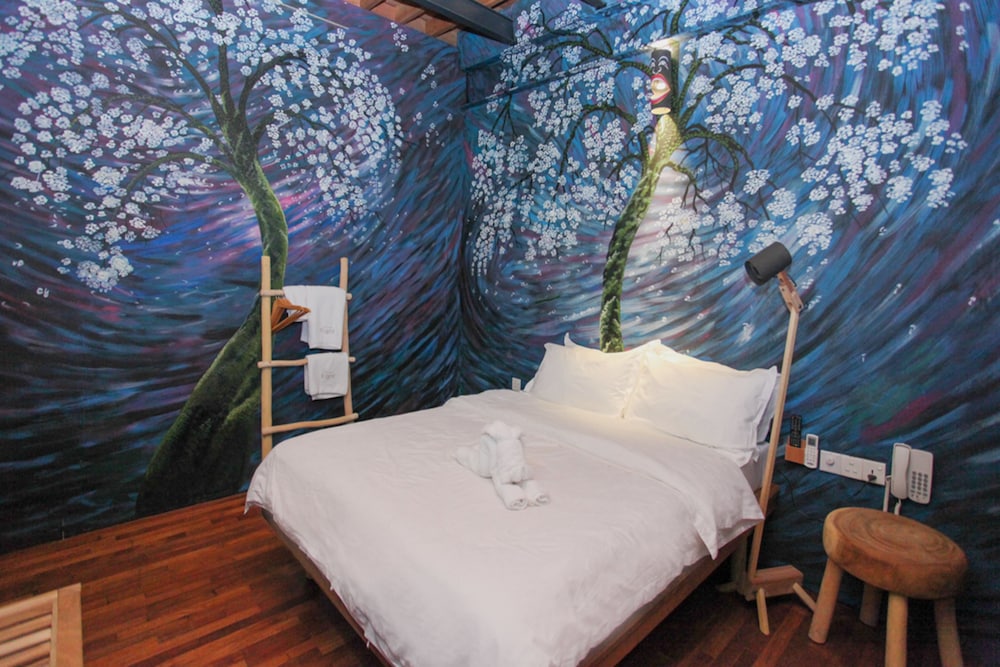 the happy 8 retreat kuala sepetang