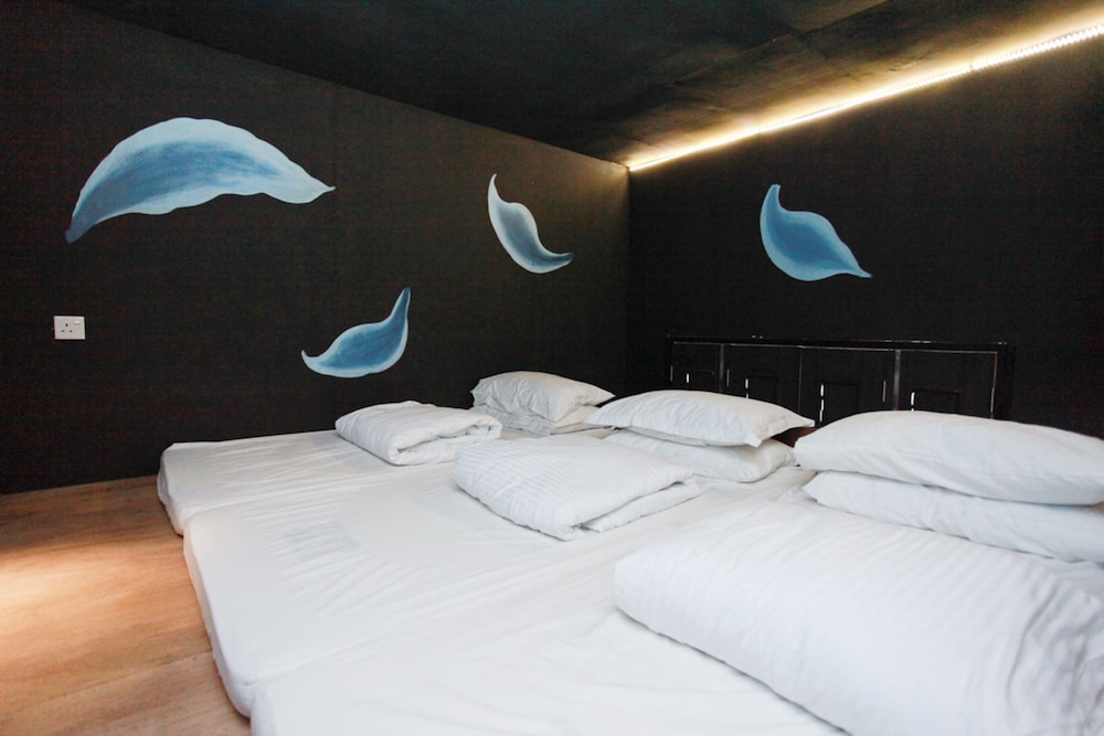 the happy 8 retreat kuala sepetang