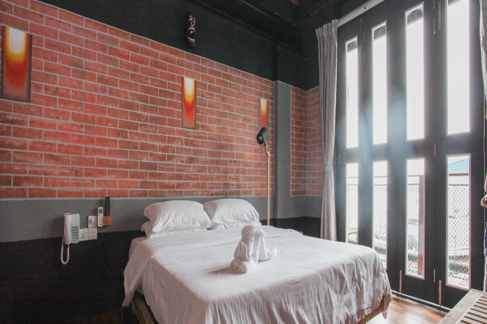 the happy 8 retreat kuala sepetang