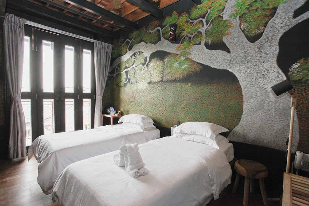 the happy 8 retreat kuala sepetang