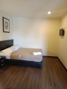 so hotel