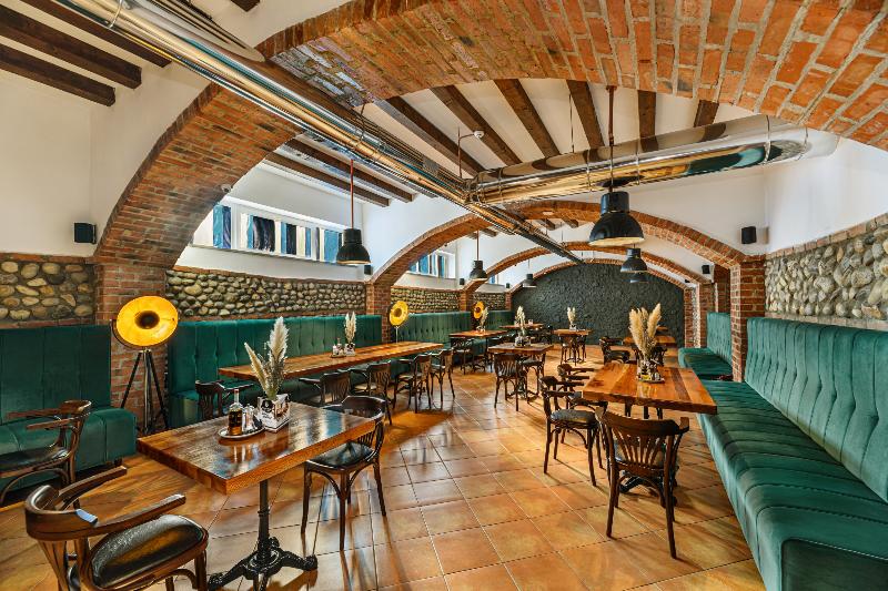 Stejarii Resort,Ineu>>Arad,3 star