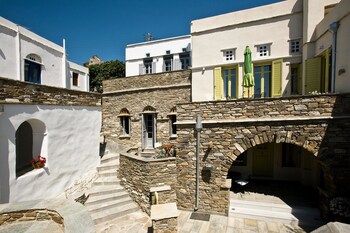 tinos
