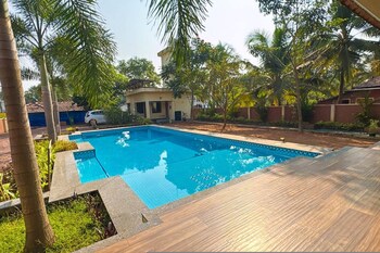 Lahari By Hireavilla - Chic 4Br Beachfront Villa,Anugraha Post Villa Lahri Fisheries Rd,2 star