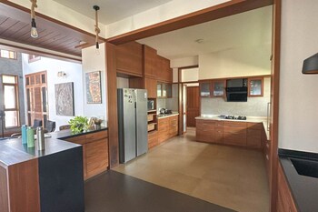 lahari by hireavilla chic 4br beachfront villa