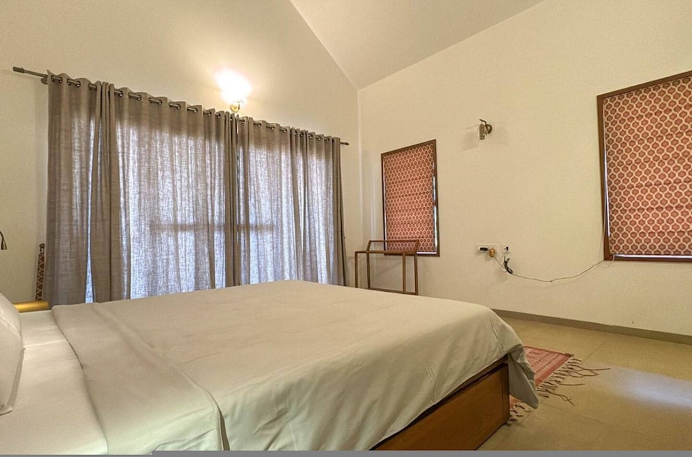 lahari by hireavilla chic 4br beachfront villa