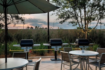 springhill suites orlando at flamingo crossings western entrance