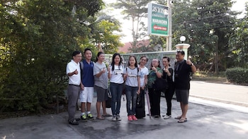 warakorn baansuan amphawa