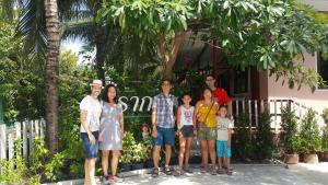 warakorn baansuan amphawa