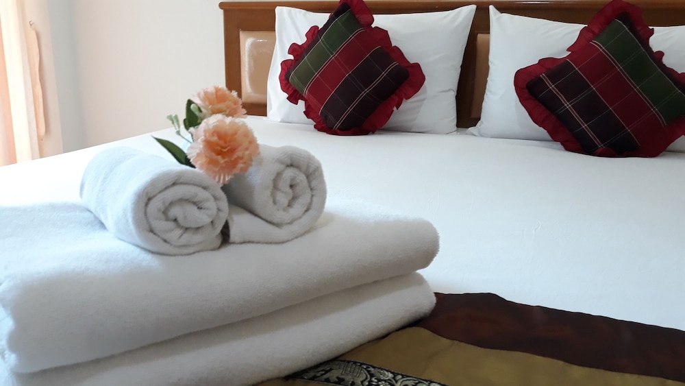 chumphon travelodge hotel