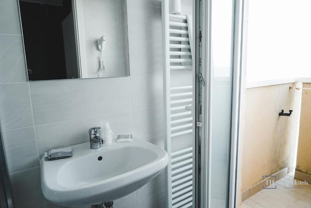 nautic beach hotel