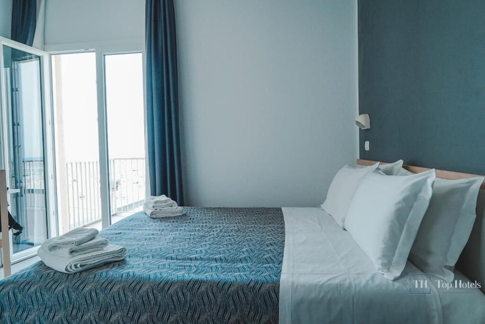 nautic beach hotel