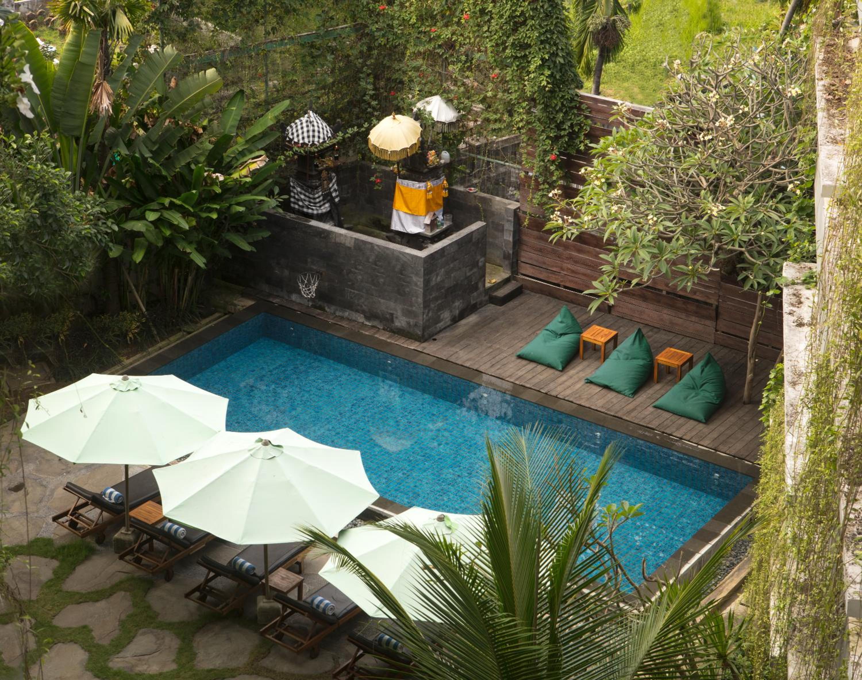 grandmas plus hotel airport