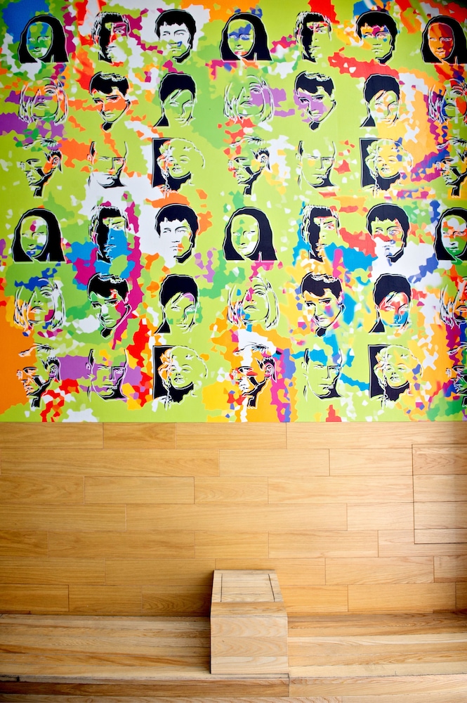 fx inn kaohsiung zhonghua road branch