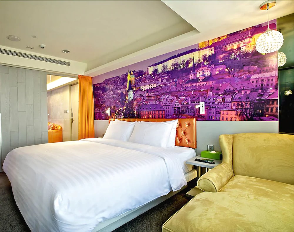 fx inn kaohsiung zhonghua road branch