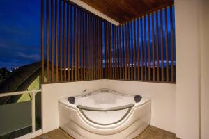 m suite bali