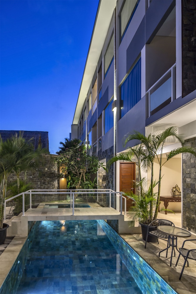 m suite bali