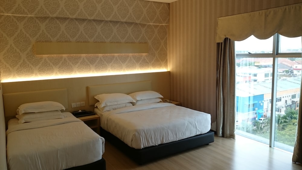 pariss hotel johor bahru
