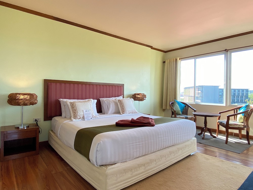 thipurai beach hotel