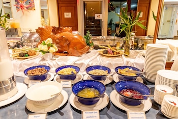 thipurai beach hotel