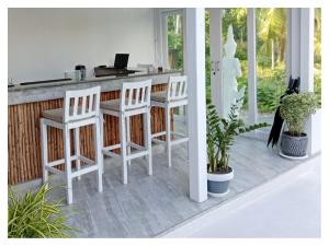 Ampha Place Hotel,Koh Samui>>Ko Samui,3 star