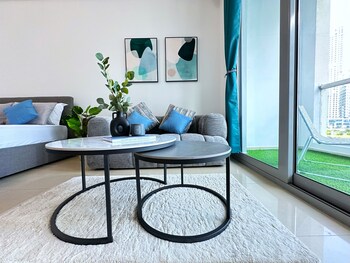 luxury brand new studio