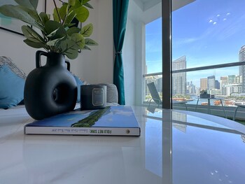 luxury brand new studio