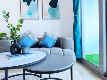 luxury brand new studio