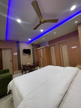 Alexa Hotel & Restaurent,,3 star