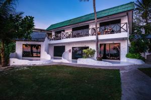 samui pier beach front resort