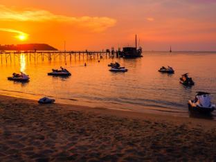 samui pier beach front resort