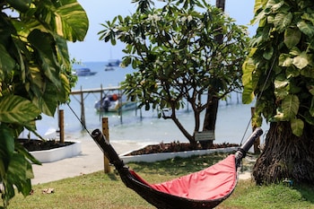 samui pier beach front resort