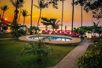 samui pier beach front resort