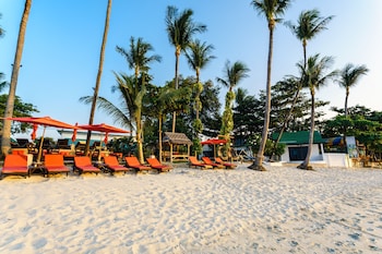 samui pier beach front resort