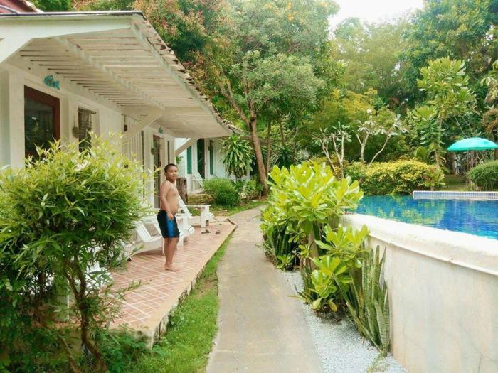 baan montra beach resort