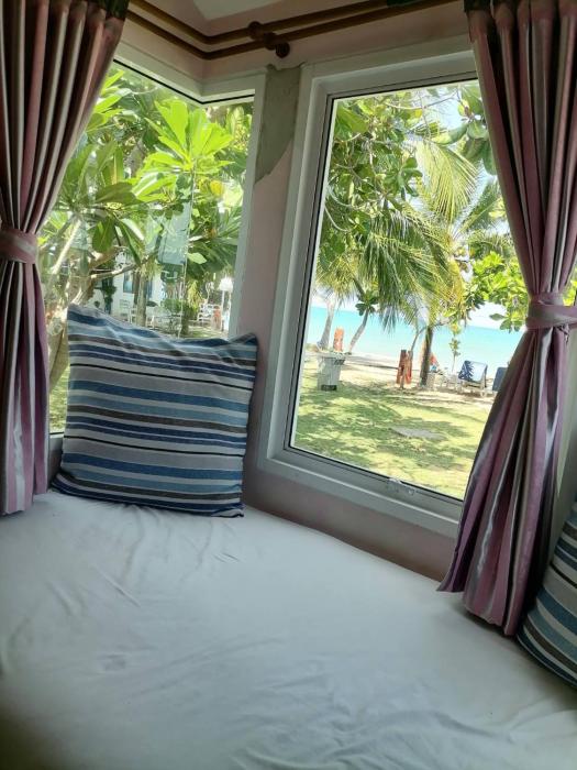 baan montra beach resort