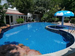 baan montra beach resort